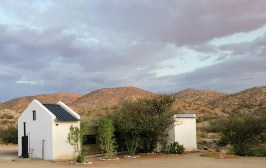 Achab Self Catering Tent Usakos Bagian luar foto